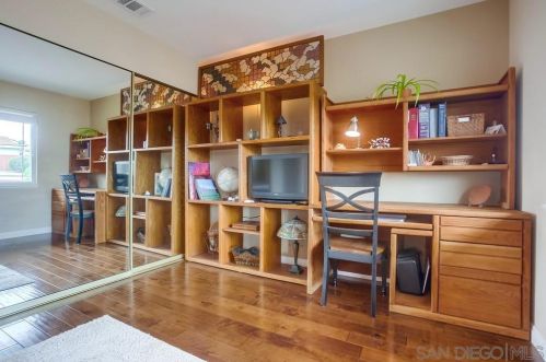 17504 Bernardo Oaks Dr, San Diego CA 92128-2109 exterior