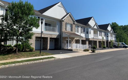 106 Magna Carta Dr, Morganville, NJ 07751-5202