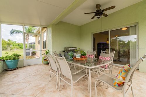 18750 Narimore Dr, Land O Lakes FL  34638-2617 exterior