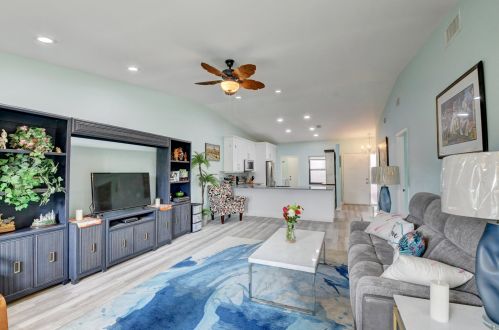 6108 Kings Gate Cir, Delray Beach FL  33484-2455 exterior