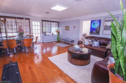 6 Main St, Lincoln Park, NJ 07035-1611