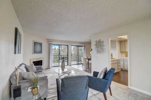 7039 Camino Pacheco, San Diego, CA 92111-7610