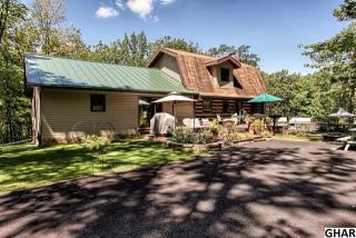 401 High Mountain Rd, Lees Cross Roads, PA 17257-9638