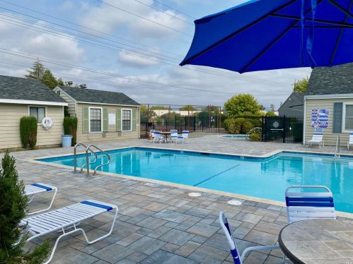 1945 Piner Rd, Santa Rosa CA  95403-2408 exterior