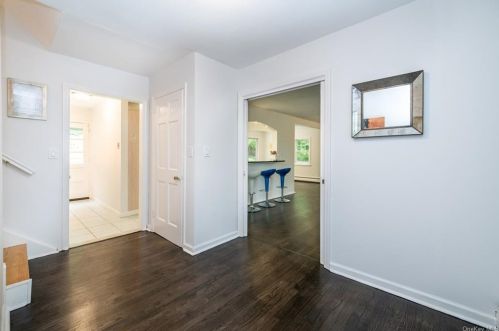 2174 Van Cortlandt Cir, Yorktown Hgts, NY 10598-4223