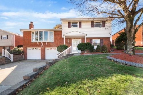 149 Paree Dr, Pittsburgh, PA 15239-2423