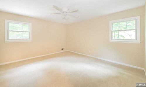 108 Monroe St, Ridgewood NJ  07450-3019 exterior