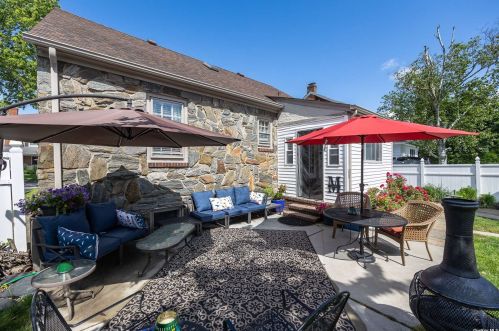 47 Alexine Ave, East Rockaway NY  11518-1515 exterior