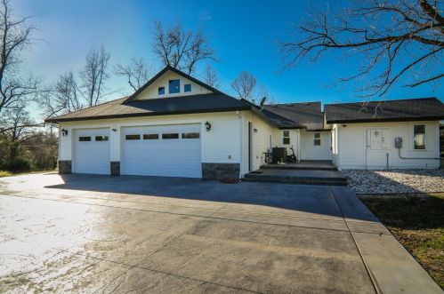 6331 Melody Ln, Newcastle CA  95658-9646 exterior