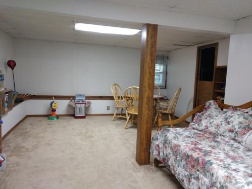 3 Gale Ct, North Providence RI  02904-1035 exterior