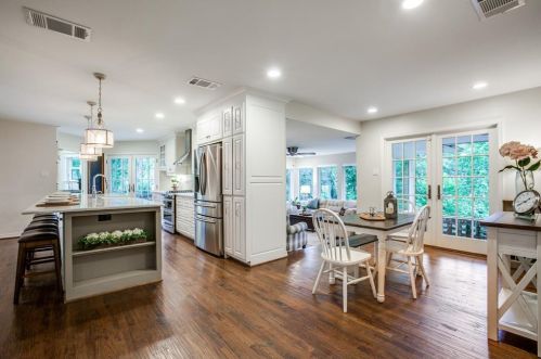 830 Belt Line Plz, Richardson TX 75080-5502 exterior