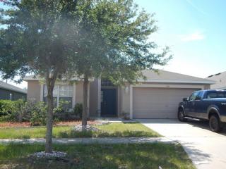 306 9th St, Ruskin, FL 33570-7624