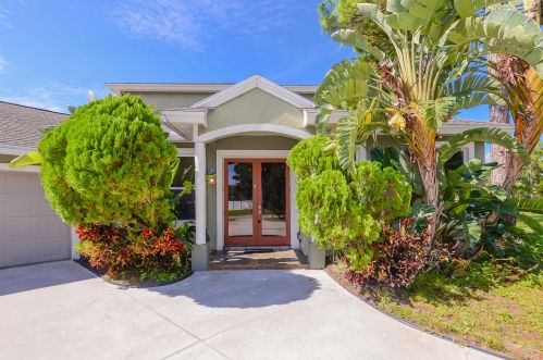 5918 Theda Ln, Fort Pierce, FL 34983-3307