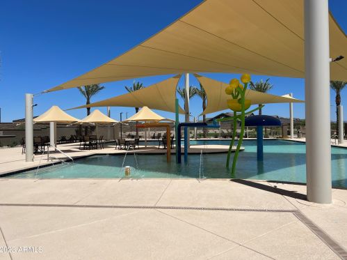 15922 Electra Ln, Sun City AZ 85387-2028 exterior