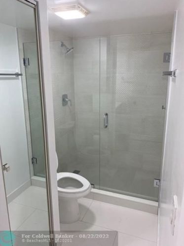 1700 Embassy Dr, West Palm Beach FL  33401-1913 exterior