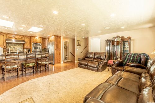 293 350, West Kaysville UT  84037-2417 exterior
