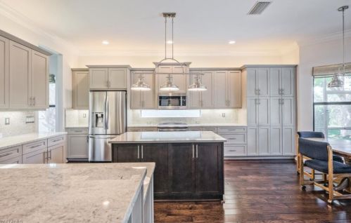 3304 Atlantic Cir, Naples FL  34119-8638 exterior