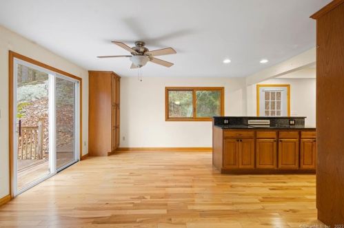 122 Carpenter Rd, New Hartford CT  06057-3003 exterior