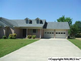 1729 Nottingham Dr, Decatur, AL 35603-4445