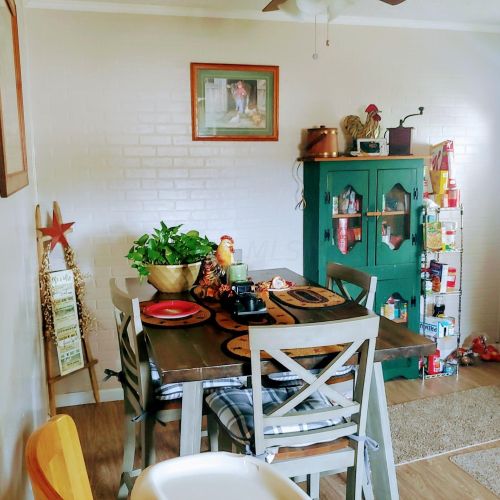 210 Fairview Ave, Washington Ch OH  43160-1247 exterior