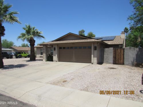 4236 Michelle Dr, Glendale, AZ 85308-2518
