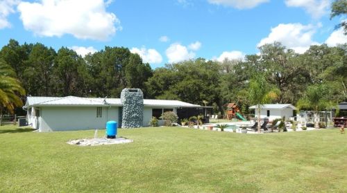 17639 Palamino Lk Dr, Dade City FL 33523-1949 exterior