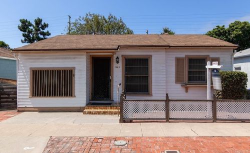 3563 Poe St, San Diego, CA 92106-1806