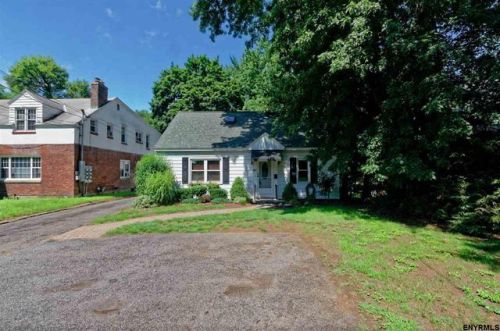 48 Old Loudon Rd, Newtonville, NY 12110-4005