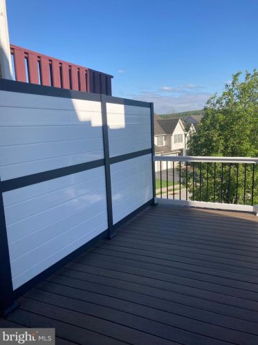 118 Madison Way, Downingtown PA  19335-5336 exterior