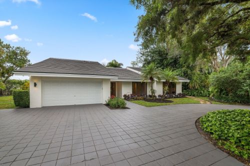 4315 Lakewood Dr, Delray Beach FL  33445-9004 exterior