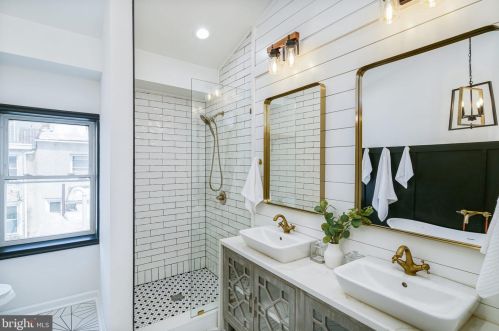 1311 Christian St, Philadelphia PA  19147-3610 exterior