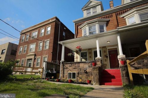 1054 Stuyvesant Ave, Trenton NJ  08618-3458 exterior