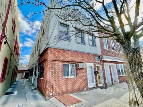 138-50 101st Ave, Jamaica, NY 11435-1025