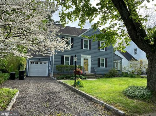 321 Birch Dr, Yardley, PA 19067-2101