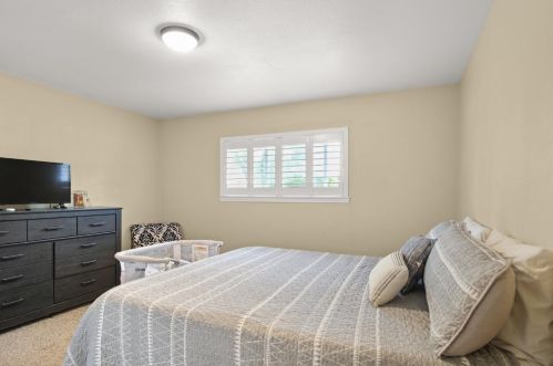 1445 Gary Ln, Modesto CA  95355-3125 exterior