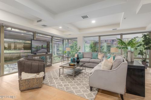 7147 Rancho Vista Dr, Scottsdale, AZ 85251-1492