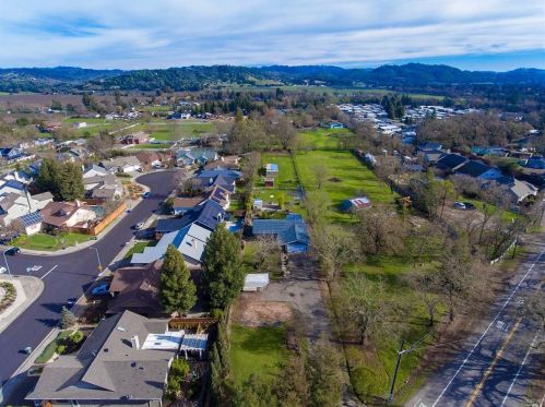 6530 Old Redwood Hwy, Santa Rosa CA  95403-1480 exterior