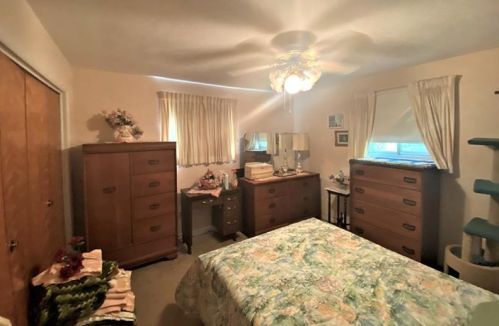 5953 Saltsburg Rd, Verona PA  15147-3313 exterior