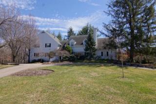 6630 Glen Acres Dr, Cincinnati, OH 45237-3624