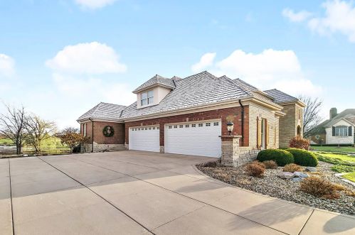 1512 Sonoma Ct, Crown Point IN 46307-2687 exterior