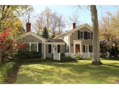 1194 Overlook Dr, Alliance, OH 44601-3730