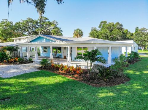 2006 Riverside Dr, Edgewater, FL 32141-4237