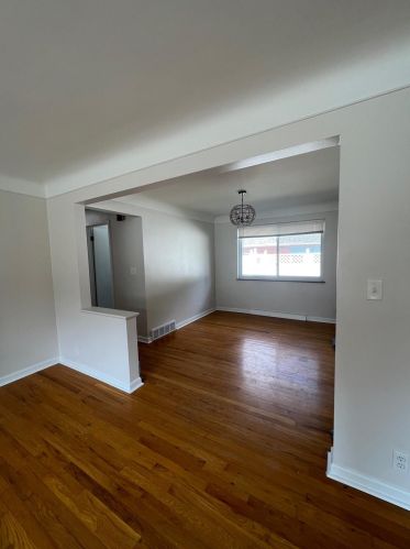 4900 Belleview Ave, Cincinnati OH  45242-7414 exterior