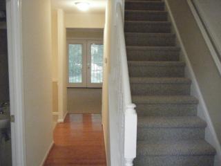 9164 Broken Oak Pl, Springfield VA  22015-3533 exterior