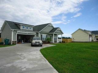 303 Hardison Rd, Surf City NC  28445-7516 exterior