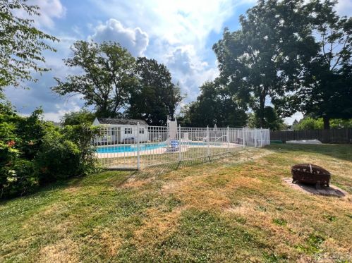 966 Old Bridge Tpke, East Brunswick NJ  08816-3848 exterior