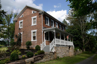 197 Red Rock Rd, Sugarloaf, PA 18249-3557
