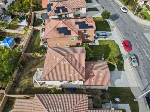 19920 Holly Dr, Santa Clarita CA  91350-3698 exterior