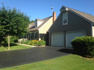 263 Orchard View Dr, Bareville, PA 17540-1632
