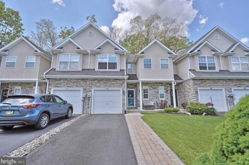 196 Maple Ct, Alburtis, PA 18011-9592